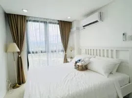 Unit 509 - One Pontefino Tower