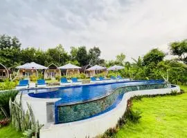 Ratna's Green hill Penida