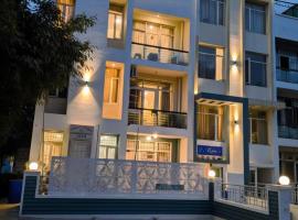 Boutique Stay for Family On Manali Expressway, hotel di Lāndrān