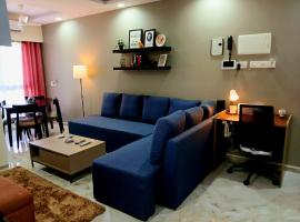 Lakefront Inn - Luxe Condo, spacious 1bhk convertible to 2bed-2bath, מלון במומבאי