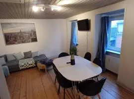 2 Bedroom Apartment B Free Parking