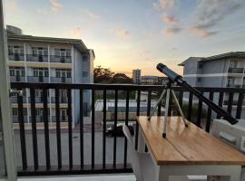 Urdaneta City Modern Condo, hotel a Bayaoas