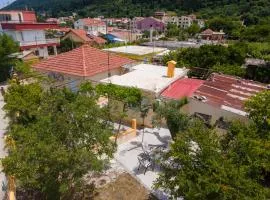 Villa Fotini & Ira's House