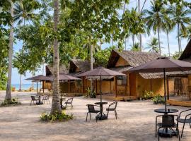 Native Nipa Hut by Sirem Beach Resort, hotel a Città di Puerto Princesa