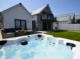 Attractive pet friendly beach house with hot tub