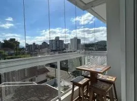 Apê Morion - bairro nobre - 3 quartos - 2 carros