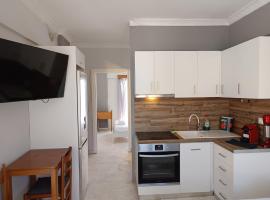 Αλέξανδρος 4、ミリナのホテル