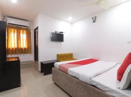 Metro Regency -Near Lucknow Junction & Hazratganj, hotel din Lucknow