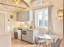Aux portes de la plage, entièrement NEUF, CLIMATISATION, wifi, Parking gratuit, linge de maison fournit, ménage en fin de séjour compris