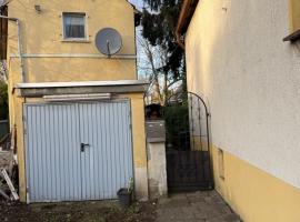 Monteur und Ferienhaus Herne Zentrum WLAN, Küche und Parkplatz, Hotel in Herne