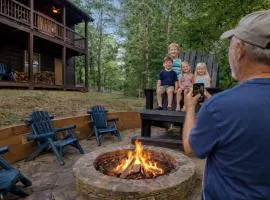 DeerWoodsLodge DOT com-Ellijay Coosawattee River-Sleeps 16-ARCADE-Hot Tub-Fire Pit-Winery's