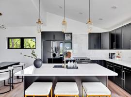 Entire Home with Local Restaurants and Lodges, hotel en Tully