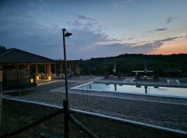 Etno Vila Drvenko, hotel u Kragujevcu