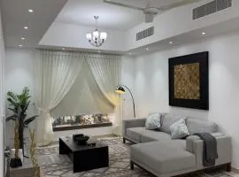 Modern & Luxury Apartment in Al Muzn Residence Air Port