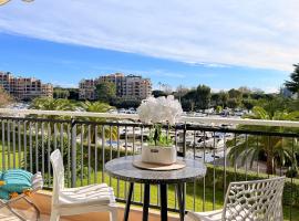 Marina Suites Résidence & Services, хотел в Манделю-ла-Напул