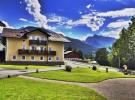 Pension Gregory, hotel romantik di Schönau am Königssee