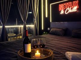 Perfect for Netflix & chill in Homzy FEEL AT HOME, hotell sihtkohas Ghaziabad