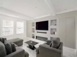 4 Bedroom Seaview House - Close to Edinburgh City Centre