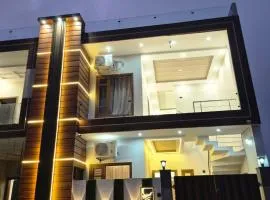 Rehmat Villa A Peaceful Home Away From Home