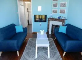 VILLA DES BAINS DE MER 1 a 3 PERS 300 M PLAGE AVEC BALCON ET VUE VELOS FOURNIS 2 CHAMBRES petit déjeuner en option