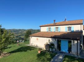 Poderino - a place to feel, Hotel in Cento