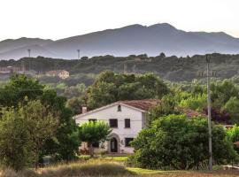 Can Rossa, Hotel in Palol de Oñar