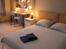 Appartement de standing Centre historique de Troyes, ξενοδοχείο στο Τρουά