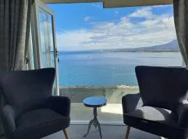 Boutique Inn - Azure