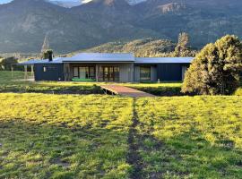 Límite Sur Lodge โรงแรมในเตรเวลิน