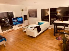 FeWo Mara - ruhige Maisonette mit Garten & Klimaanlage, Hotel in Kronau