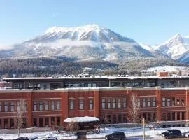 Luxurious 901 Condos by Fernie Central Reservations