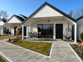 Domki BAMBINO، فندق في ساربينوفو