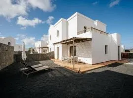 Villa Jameo by CasasBlancas