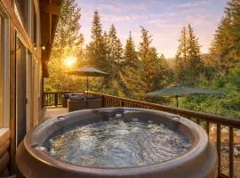 Raven Haven Lodge by NW Comfy Cabins