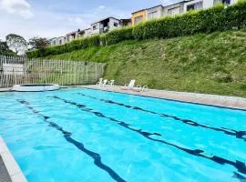 Apartamento 3 habitaciones cerca del Aeropuerto Matecaña Piscina y zonas recreativas Hasta 9 huéspedes