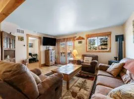 241 North Side Circle Unit A : 2