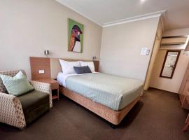 Colonial Terrace Motor Inn, hotell i Raymond Terrace