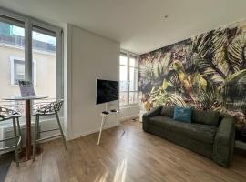 modern studio, Hotel in Oullins