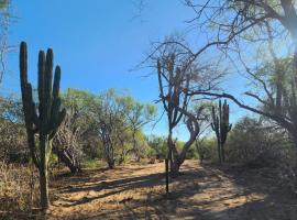 Casa Rancho, hotel sa El Ranchito