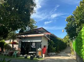 Lanta Beautiful beach house, hotel u gradu Ko Lanta