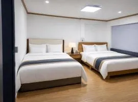 Gyeongju Bellus Rose Pension