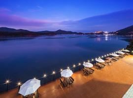 Yeosu K-Park Spa Pension – hotel w mieście Yeosu