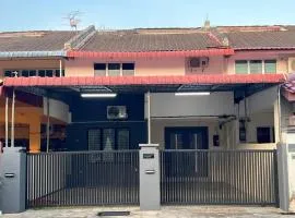 Classic Pearl Homestay