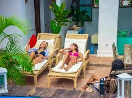 Villana's Hostal Santa Marta