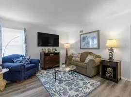 Modern Garden 1BR | Laundry + Pets OK | Quiet