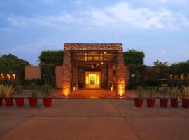 Lemon Tree Hotel, Tarudhan Valley, Manesar, hotel di Gurgaon