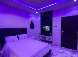 Simple Mews Apartment, hotel i Ebute-Metta