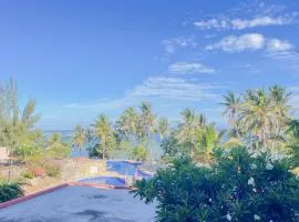 Leo leo Beachfront Apartments