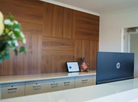 MainStay Suites Whyalla โรงแรมในไวอาลา