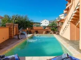 Luxury Villa Mer pool apartman 1 by Villas Guide